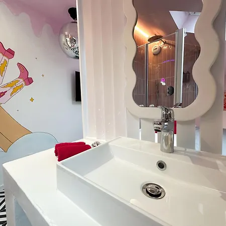 Disco Paradisio Apartment *